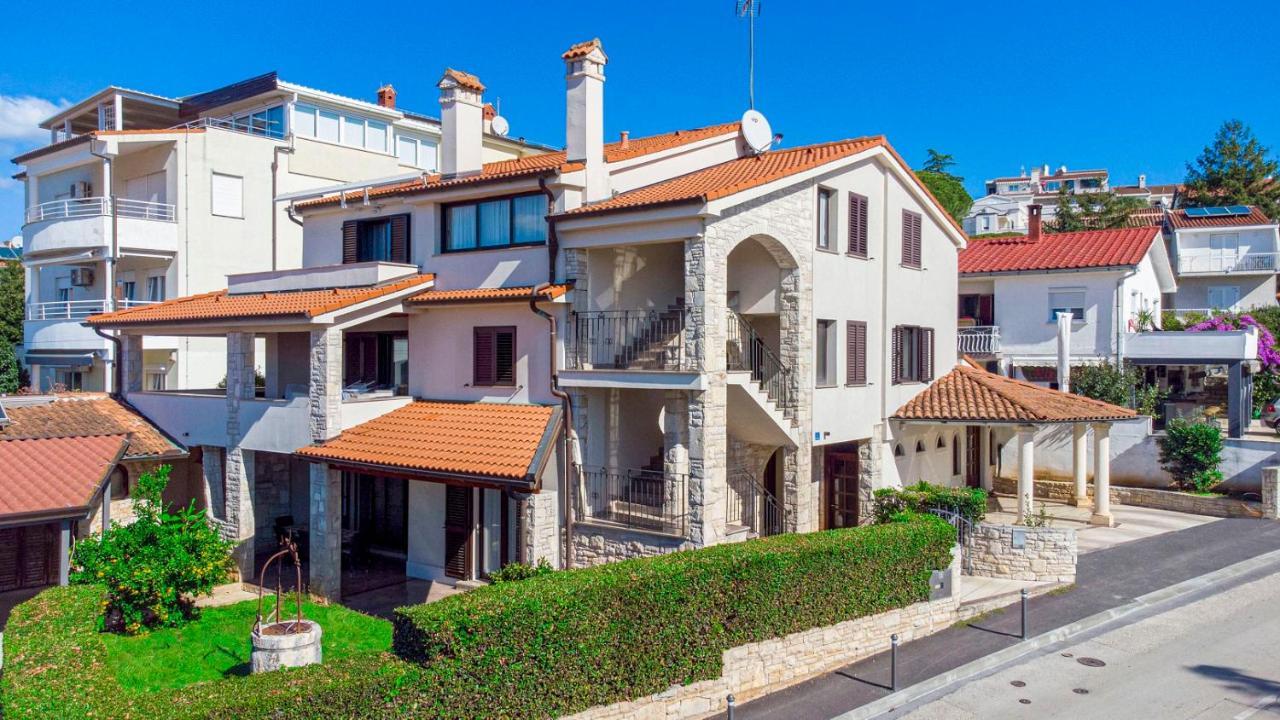 Holiday Apartment 50M From The Beach Pjescana Uvala Exterior foto